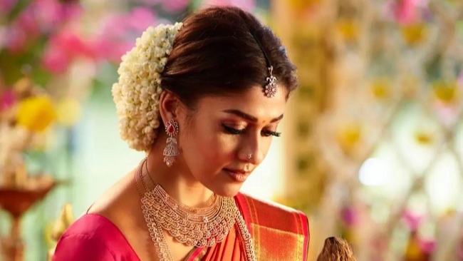 650px x 366px - Nayanthara and Vignesh Shivan Just Got Hitched!