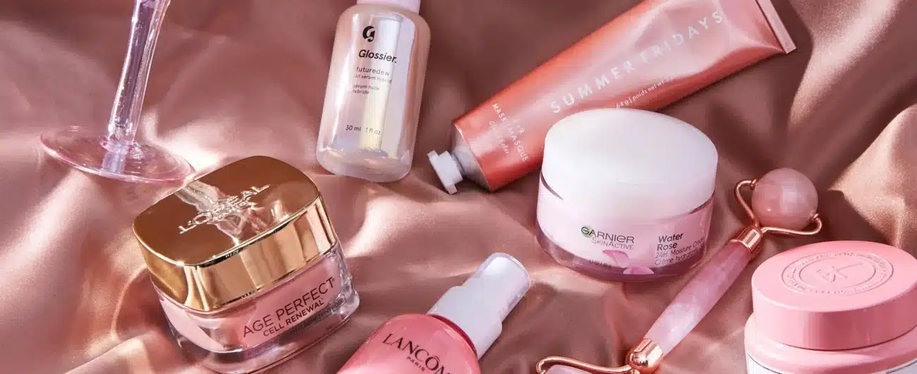 valentines-day-skincare-gifts-for-women-hero-scd-020520